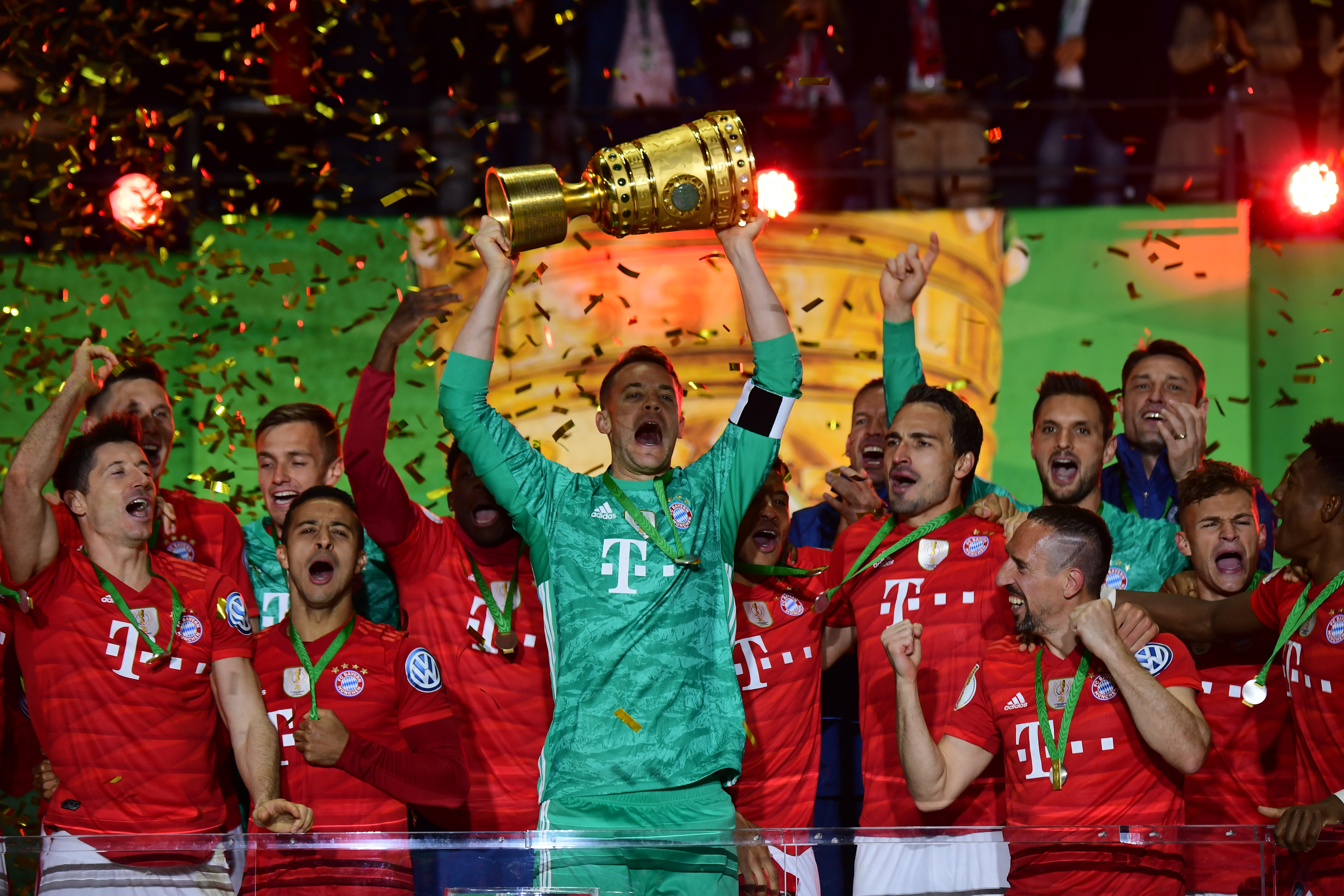 踢球者：拜仁球员1月3日进行体能测试，穆西亚拉1月2日提前训练（踢球者：拜仁1月3日体测开启，穆西亚拉1月2日先行训练）