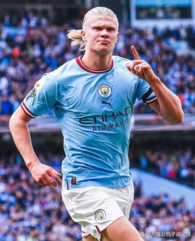 德尚：于帕是最好的后卫之一，他是否续约对法国队都没问题（德尚：于帕是顶级后卫，续约与否都不影响法国队）