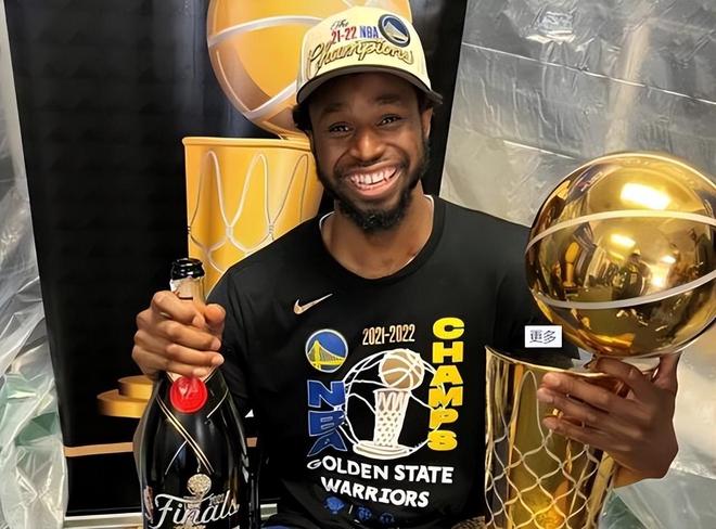 河南省委书记刘宁会见河南队将士，祝贺河南队勇夺足协杯亚军（河南省委书记刘宁会见河南队，祝贺球队夺得足协杯亚军）