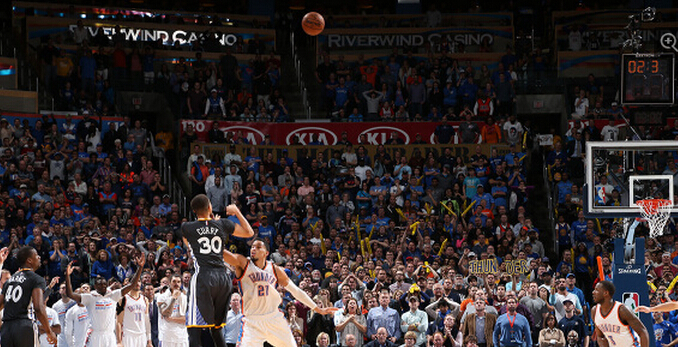 里夫斯背靠背消耗巨大，周二放假调整（里夫斯连战体能透支，周二安排休息调整）