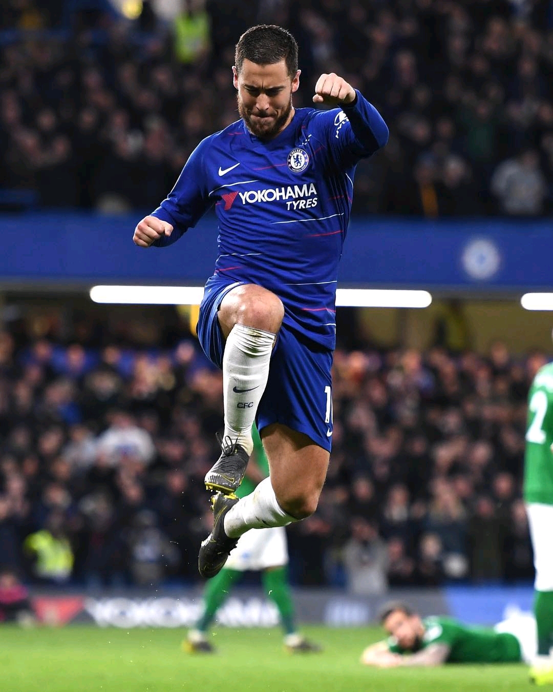 阿斯预测皇马首发：阿诺德替补，卡马文加替下小马出任右边锋（《阿斯报》预测皇马首发：阿诺德无缘先发，卡马文加顶替小马出任右边锋）