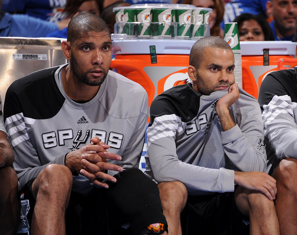 英超-曼城3-0完胜桑德兰登顶次席，福登传射建功（英超：曼城3-0轻取桑德兰升至第二，福登一传一射）