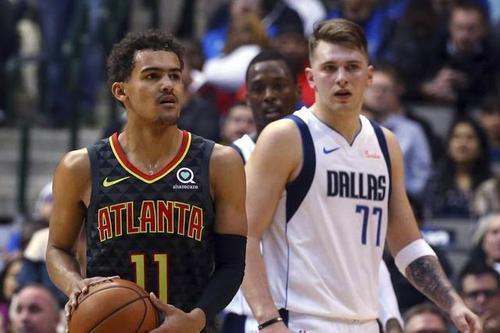 东契奇最新搞笑广告：向博班裁判和Woj道歉 送上签名鞋赔罪（东契奇爆笑新广告：向博班、裁判与Woj致歉，奉上签名球鞋赔礼）